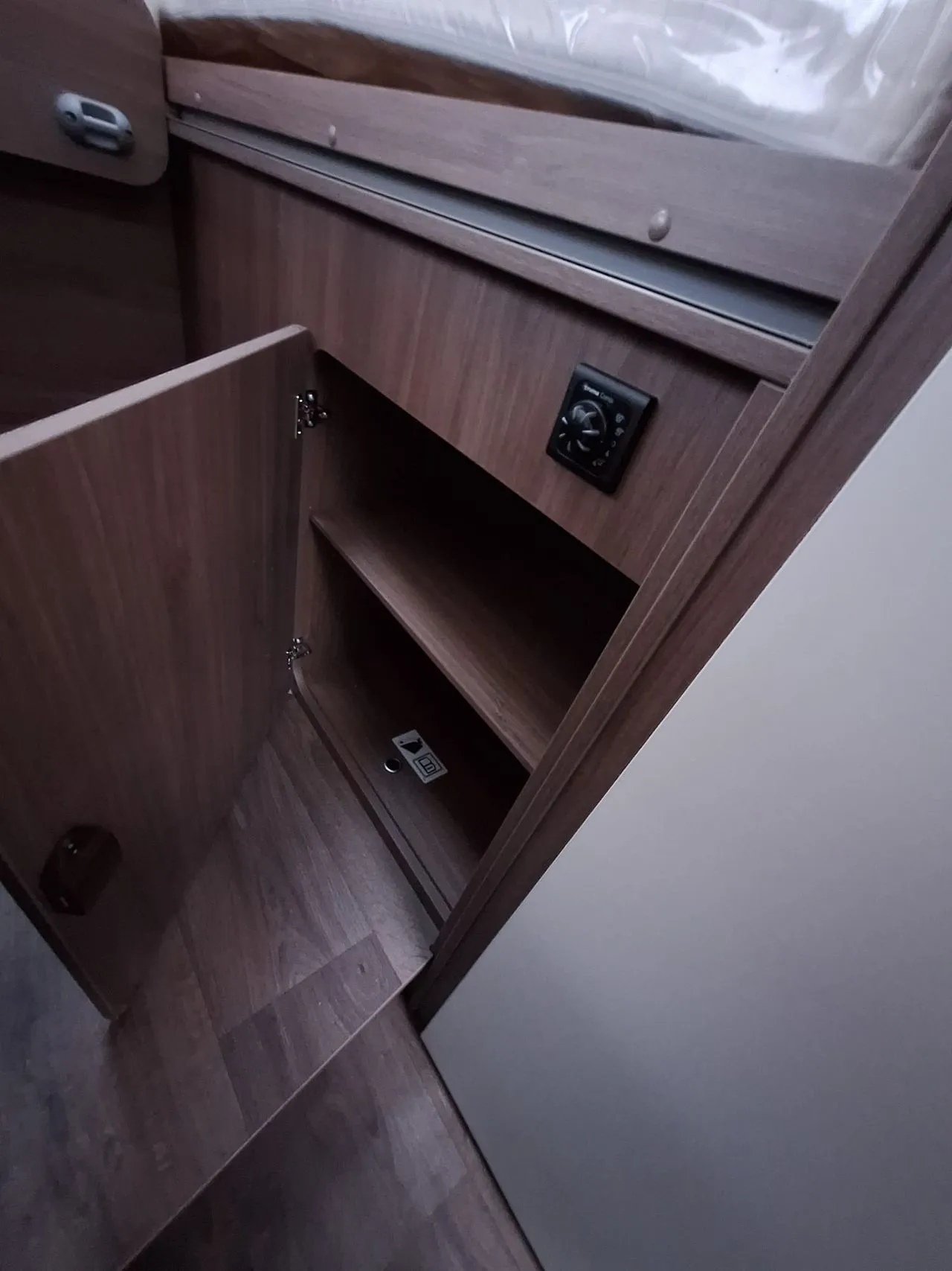 Camping-car - Carado - V337 Pack Pro +