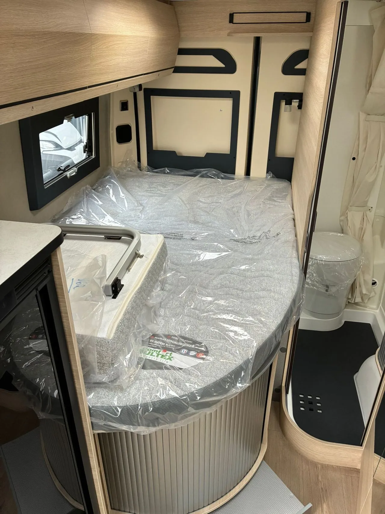 Fourgon aménagé - Rapido - V62 65ème Anniversaire - 2026