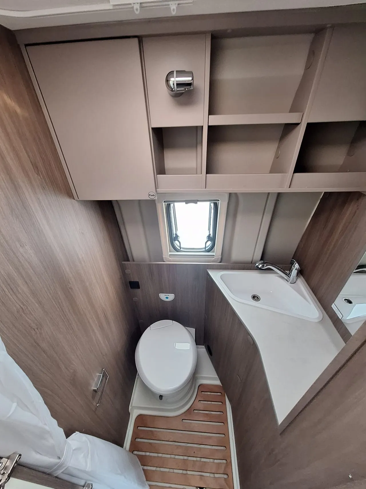 Fourgon aménagé - Carado - CV 640 - 2026