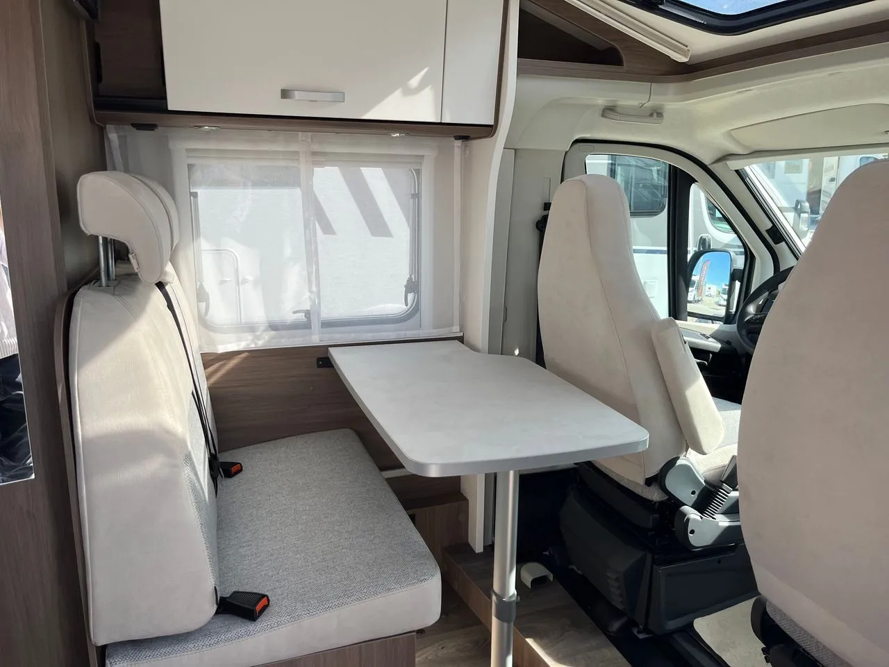 Camping-car - Carado - V 132 - 2024