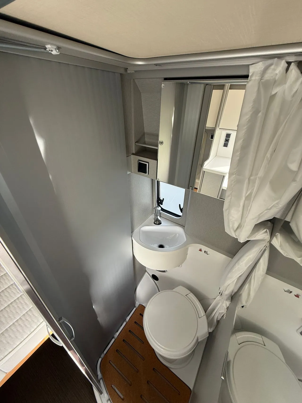 Fourgon aménagé - Hymer Camper Vans - FREE 540 Blue édition - 2024