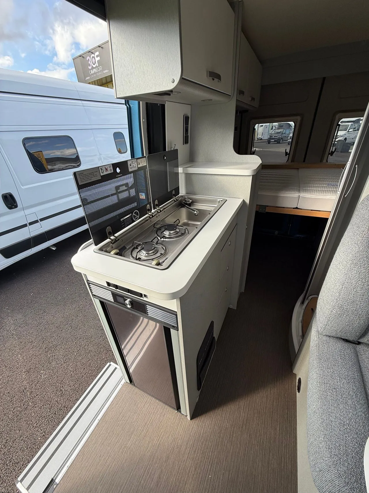 Fourgon aménagé - Hymer Camper Vans - FREE 540 Blue édition - 2024