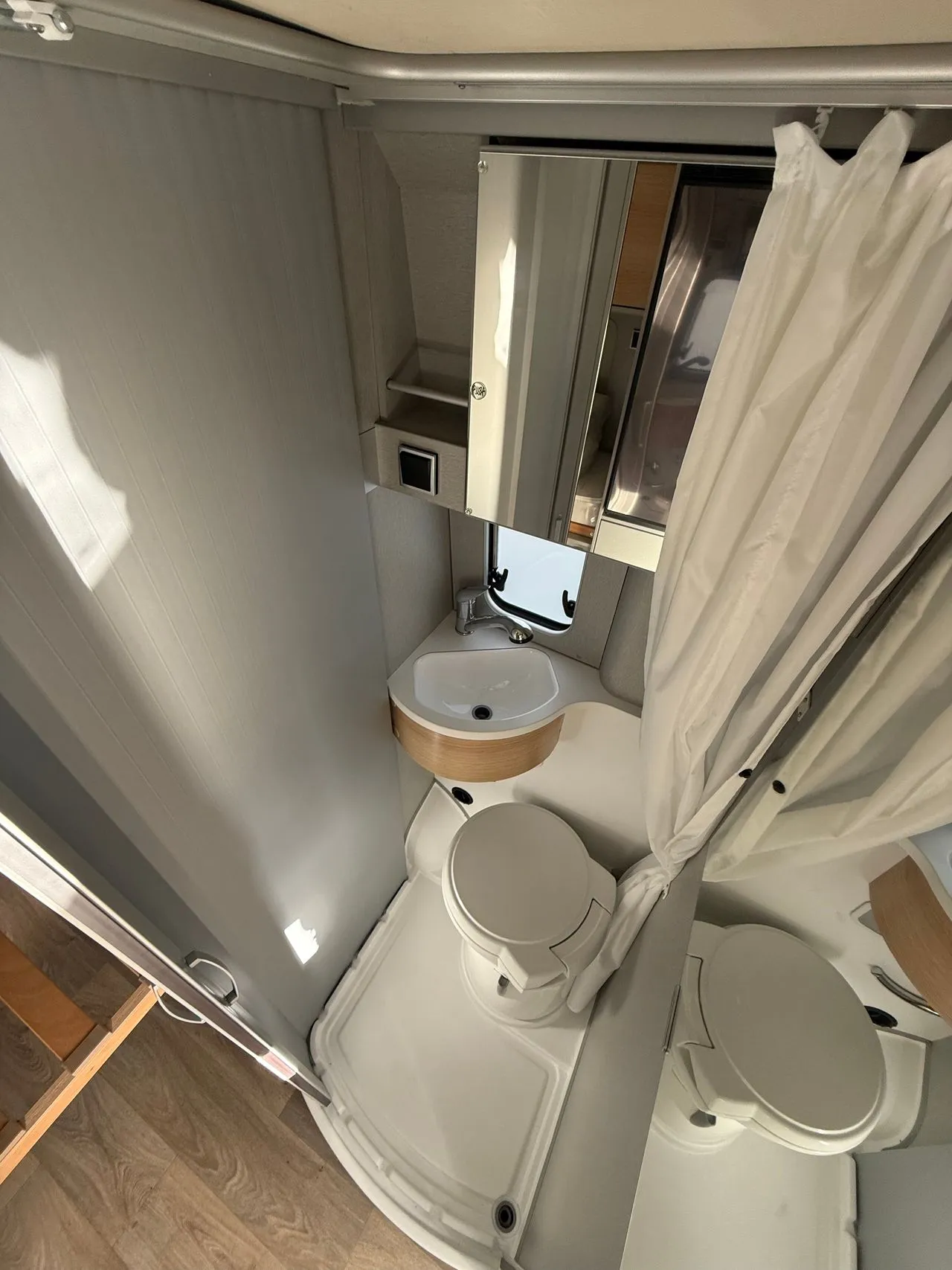 Fourgon aménagé - Hymer Camper Vans - FREE 600 - 2024