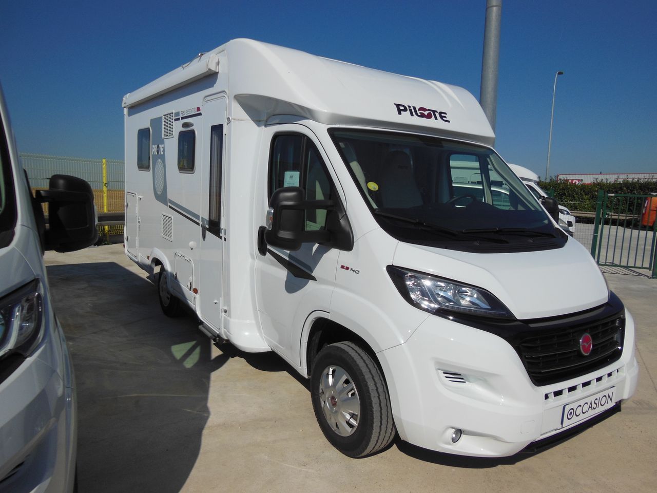 Camping-car PILOTE P 650 essentiel