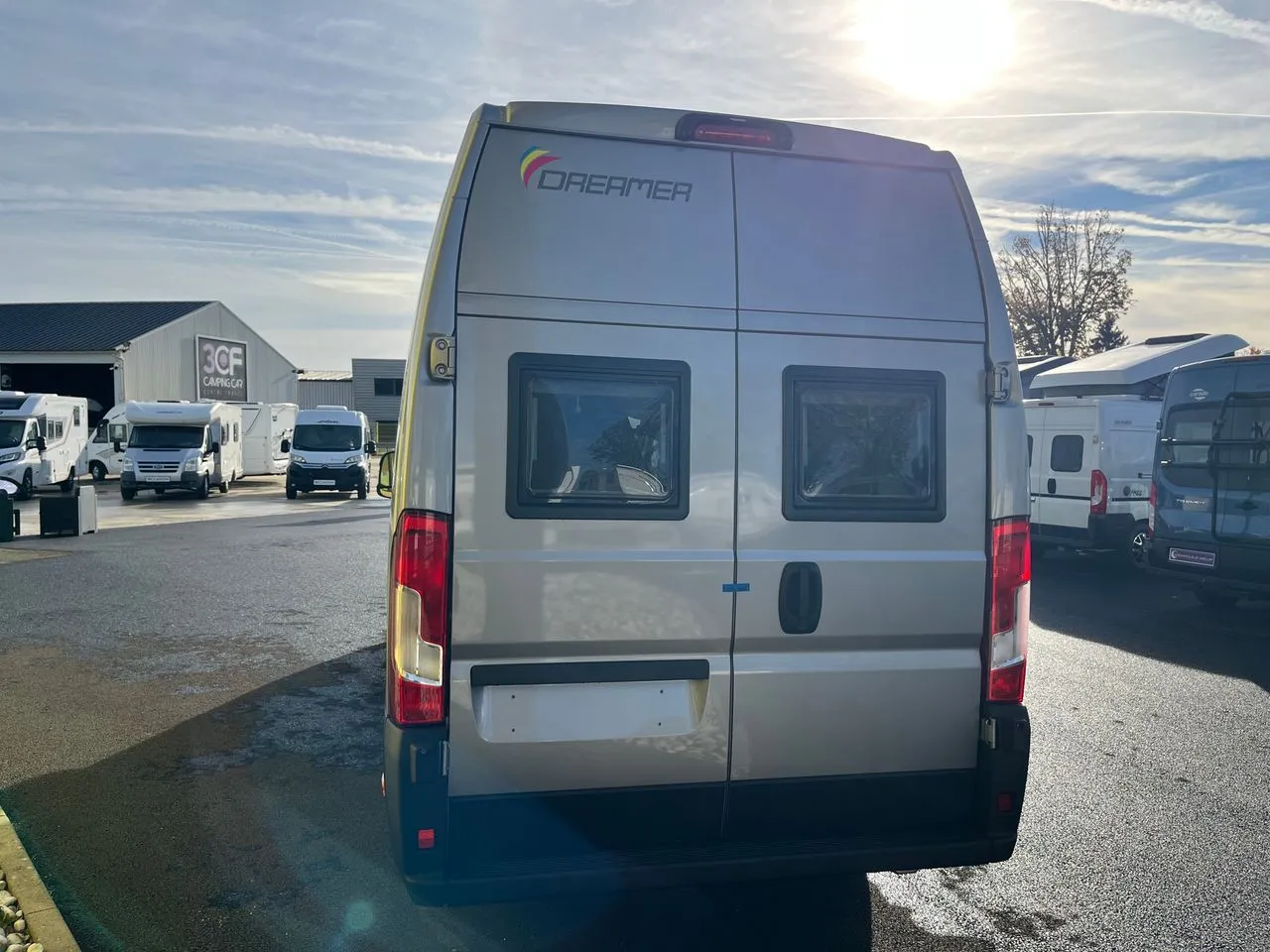 Fourgon aménagé - Dreamer - FUN CAMPER FIVE - 2026