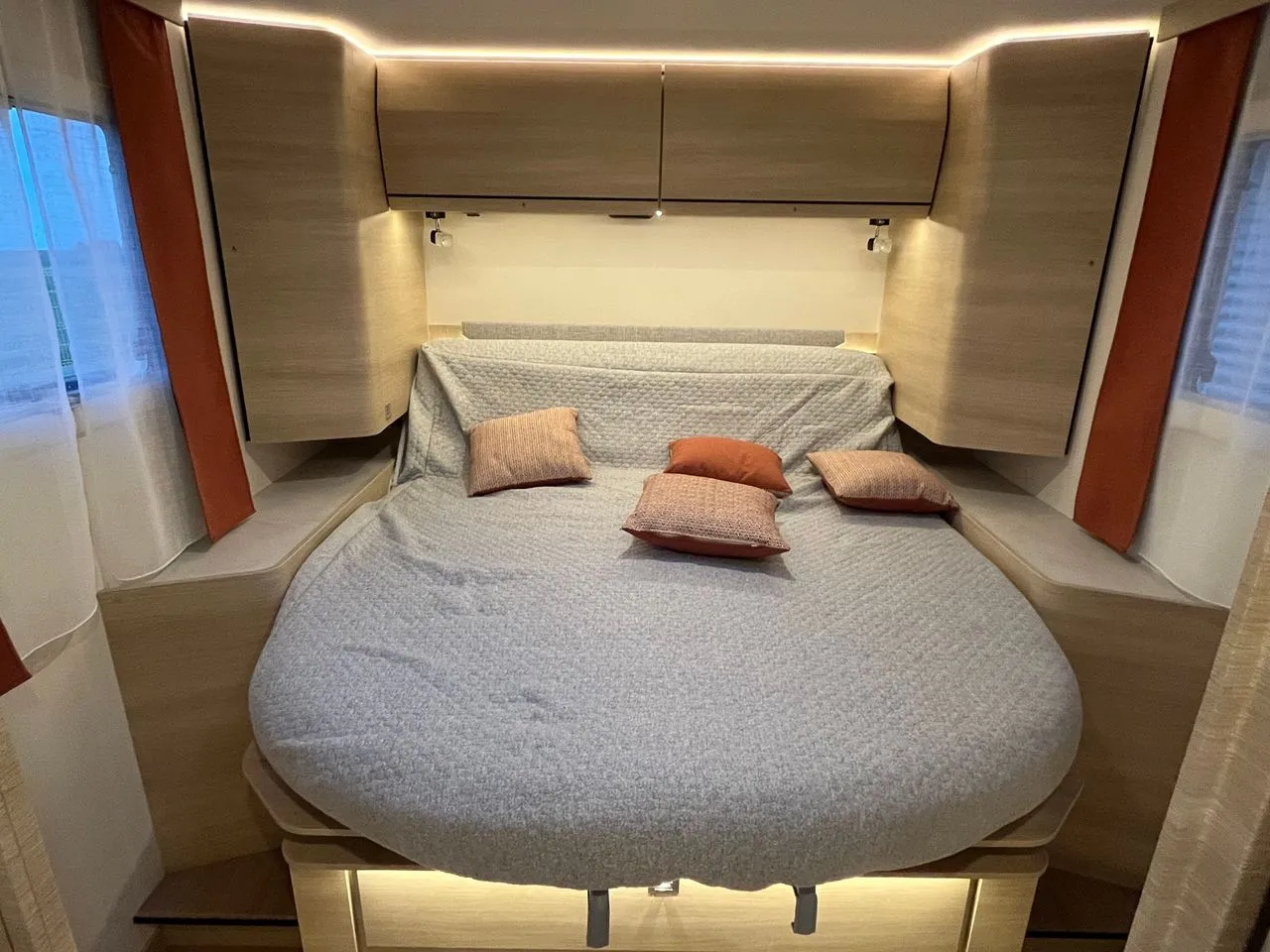 Camping-car - Rapido - 696 F 65 ans - 2026