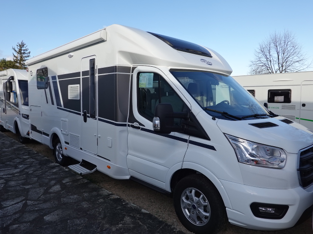 Camping-car CARADO T449 EDITION 24