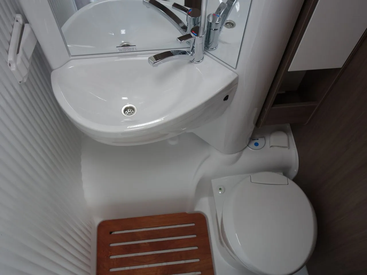 Camping-car - Carado - V 339 PRO + - 2025