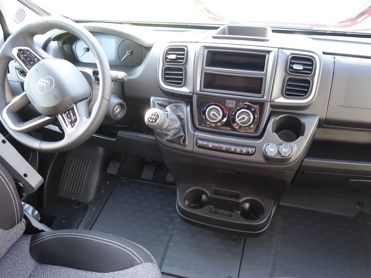 Camping-car - Carado - V 337 PRO + - 2025