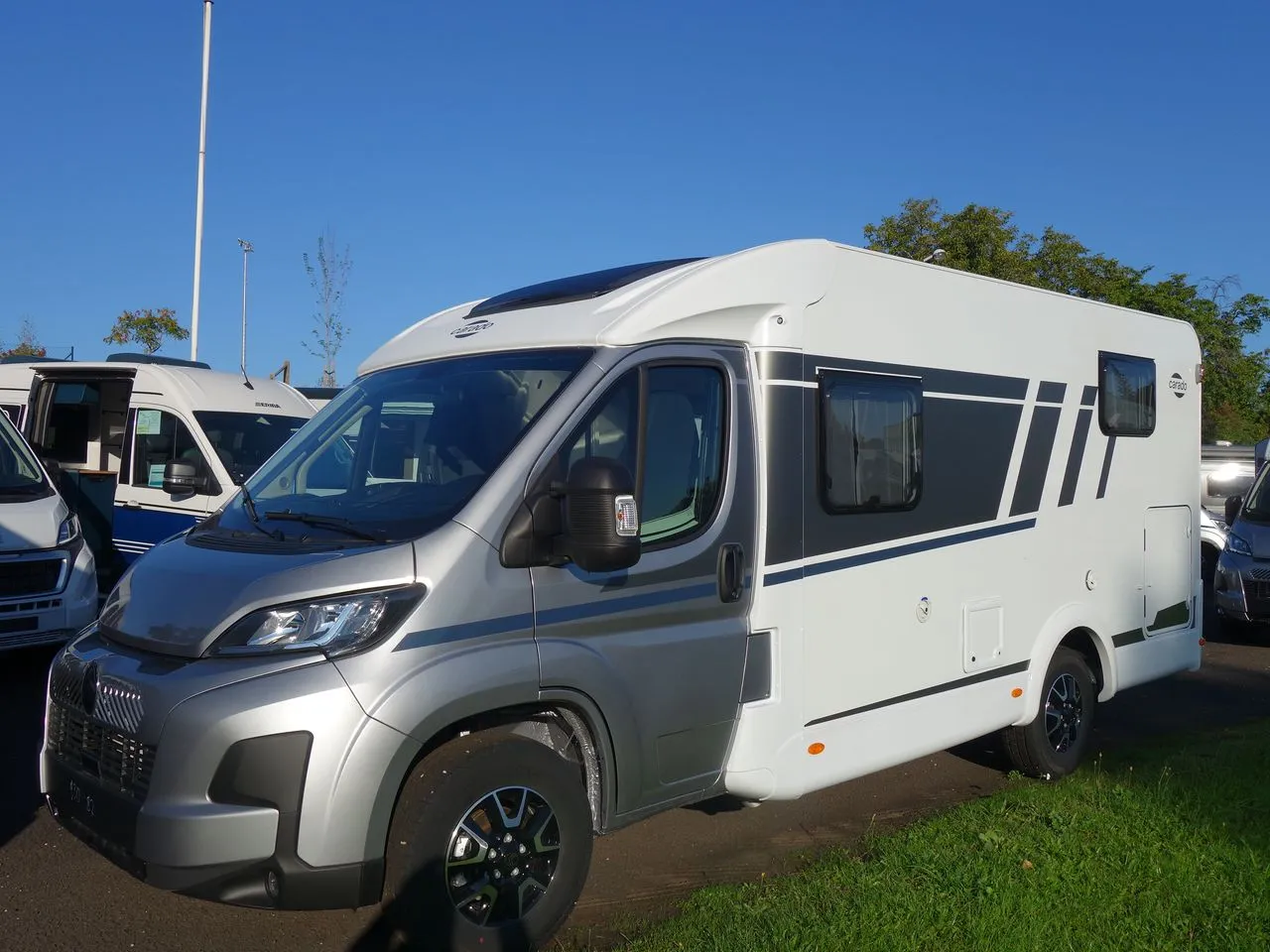 Camping-car - Carado - V 337 PRO + - 2025