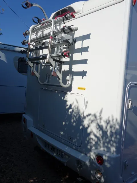 FLASH 748 EB