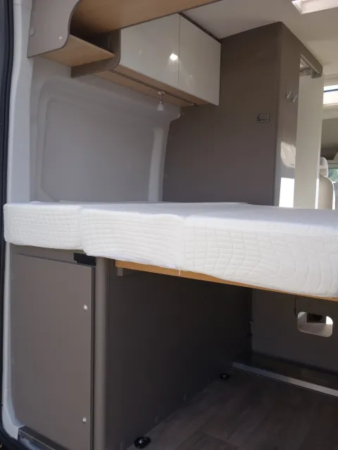 Fourgon aménagé - LMC - innovan 590