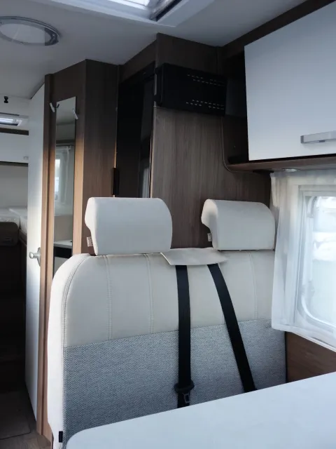 Camping-car - Carado - V 347 PRO + - 2026