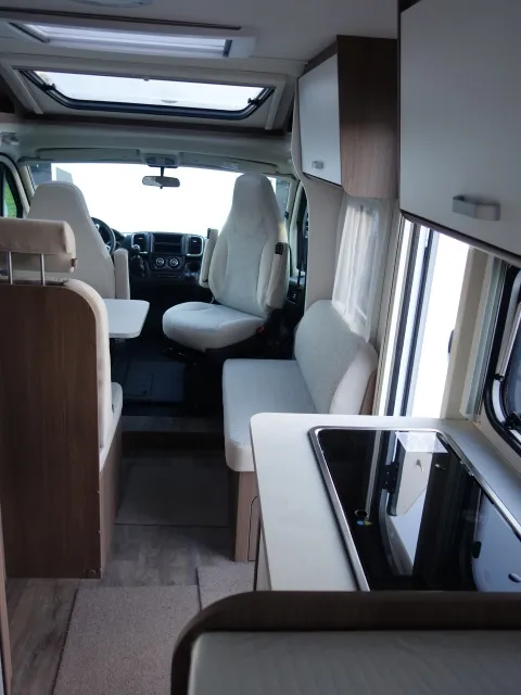 Camping-car - Carado - V 347 PRO + - 2026