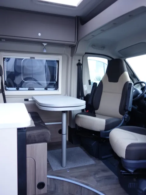 Fourgon aménagé - Carado - CV 640 PRO - 2024