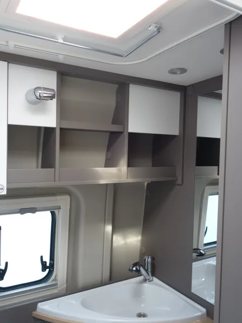 Fourgon aménagé - LMC - INNOVAN 600 - 2025