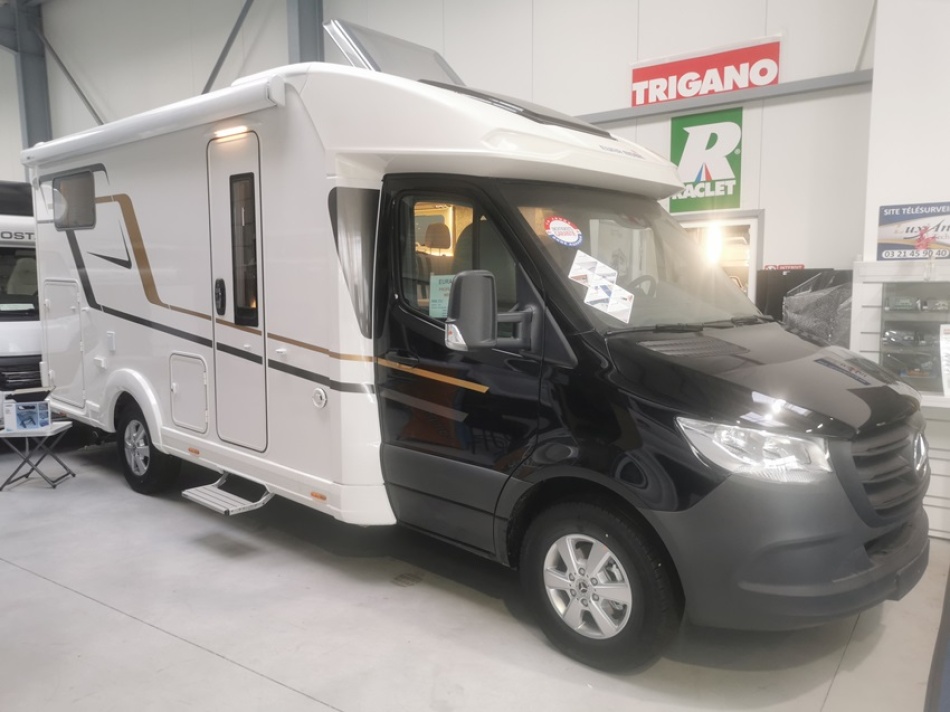 Camping-car EURA MOBIL PROFILA T 696 EB