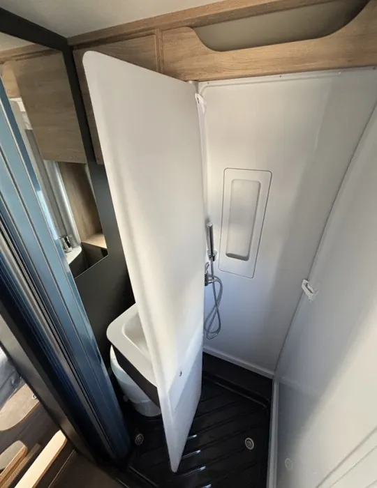 Fourgon aménagé - Dethleffs - GLOBETRAIL 600 DS - 2026