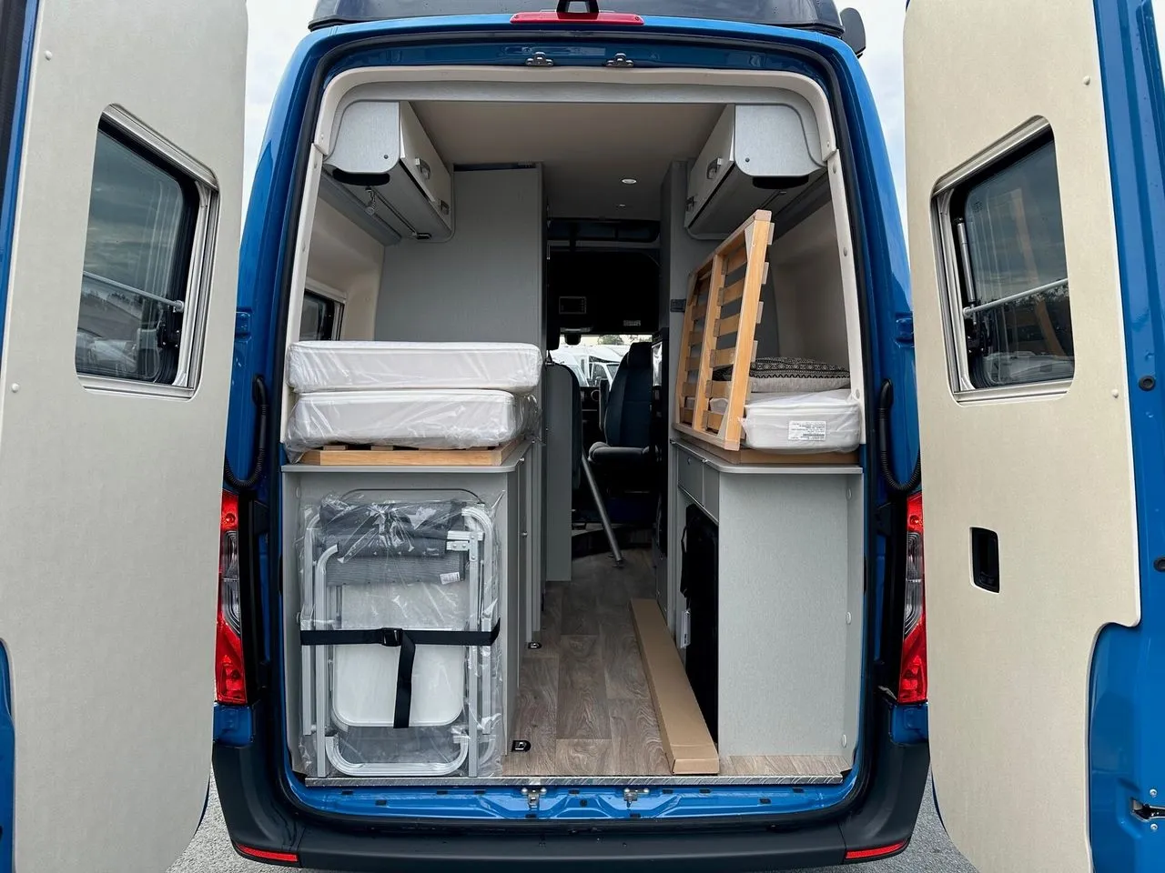 Fourgon aménagé - Hymer Camper Vans - HYMER FREE 600 S BLUE EVO - 2024