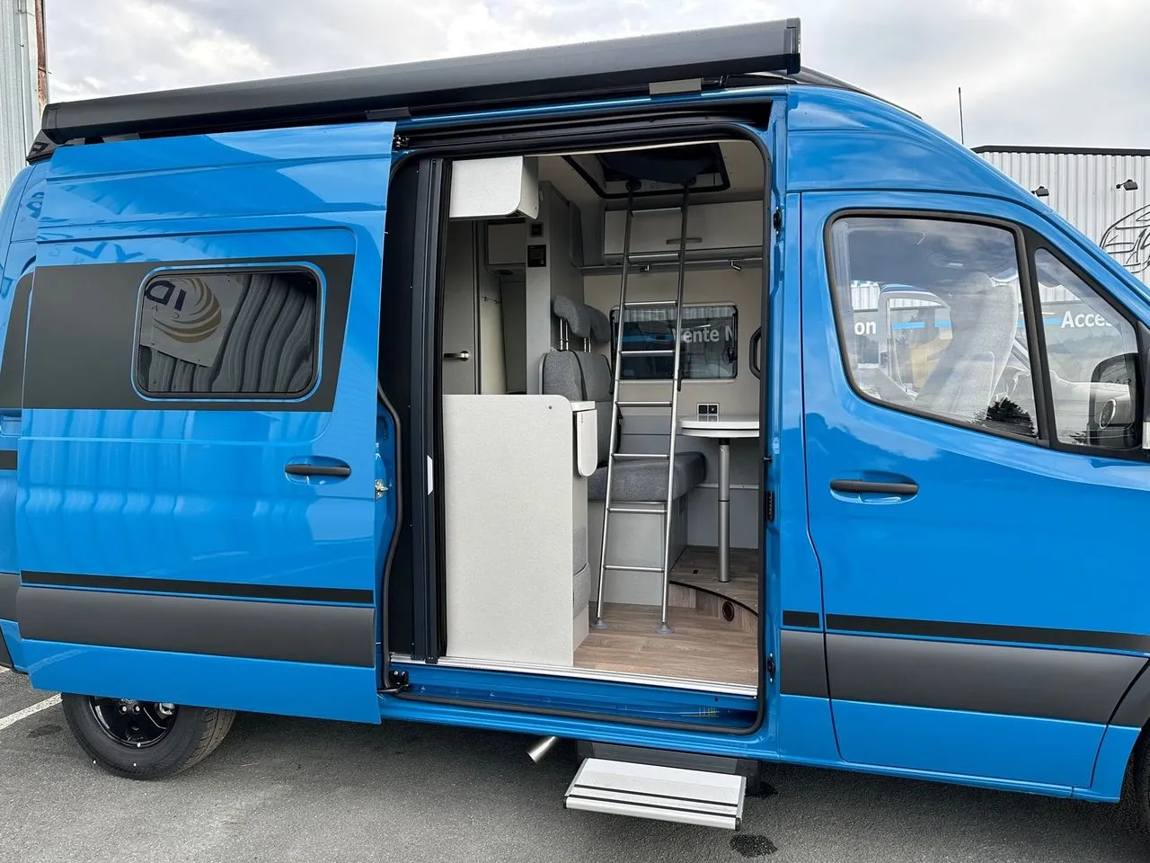 Fourgon aménagé - Hymer Camper Vans - HYMER FREE 600 S BLUE EVO - 2024