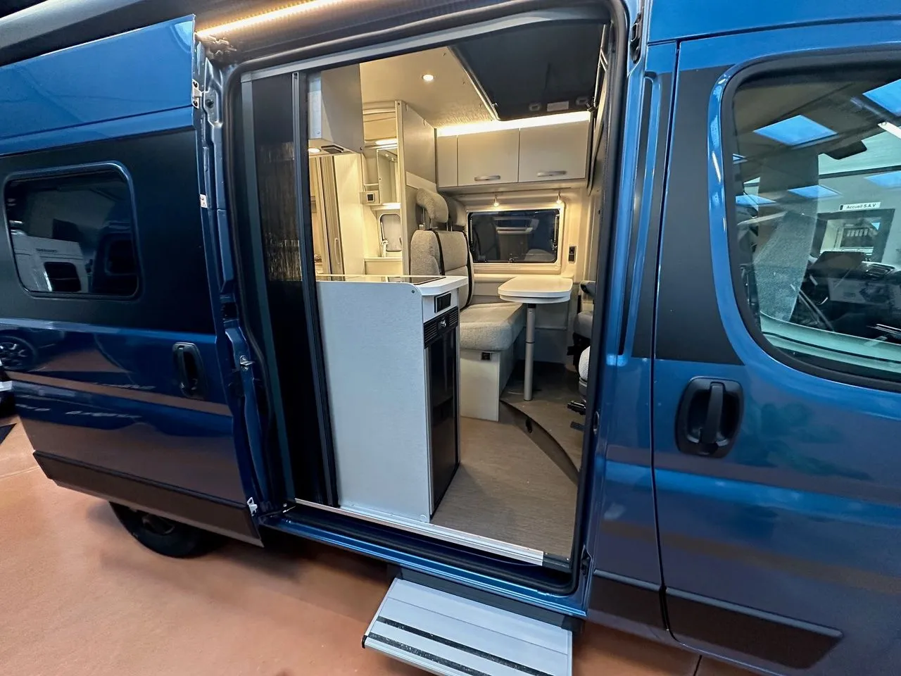 Fourgon aménagé - Hymer Camper Vans - FREE 540 BLUE EVOLUTION MODELE SPECIAL - 2024