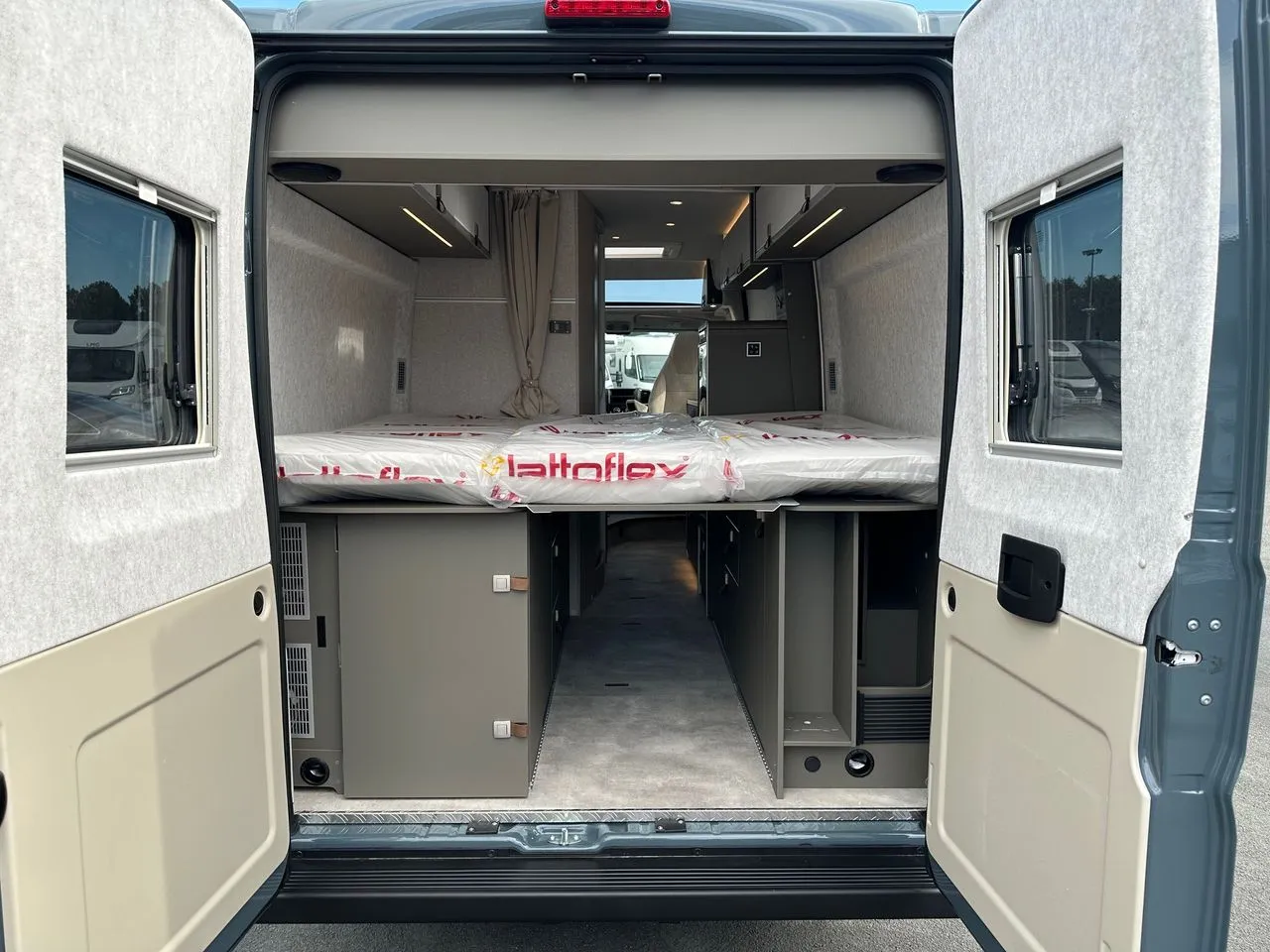 Fourgon aménagé - Hymer Camper Vans - YELLOWSTONE - 2024