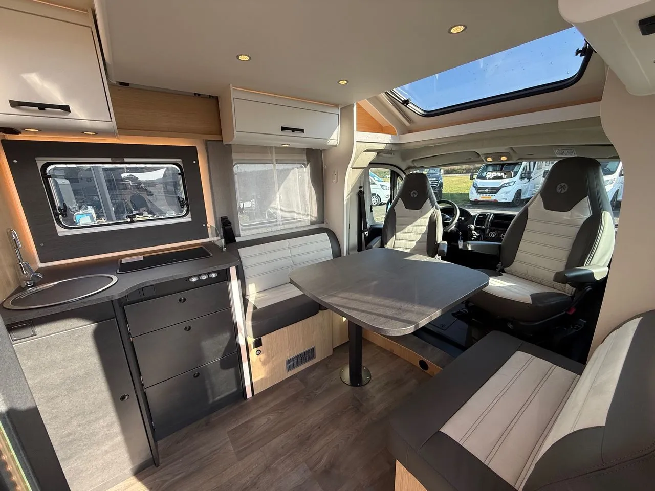 Camping-car - Sunlight - T 69LC Adventure - 2025