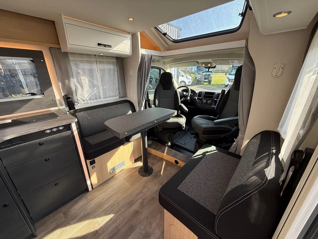 Camping-car - Sunlight - T 69LC Access Plus - 2025