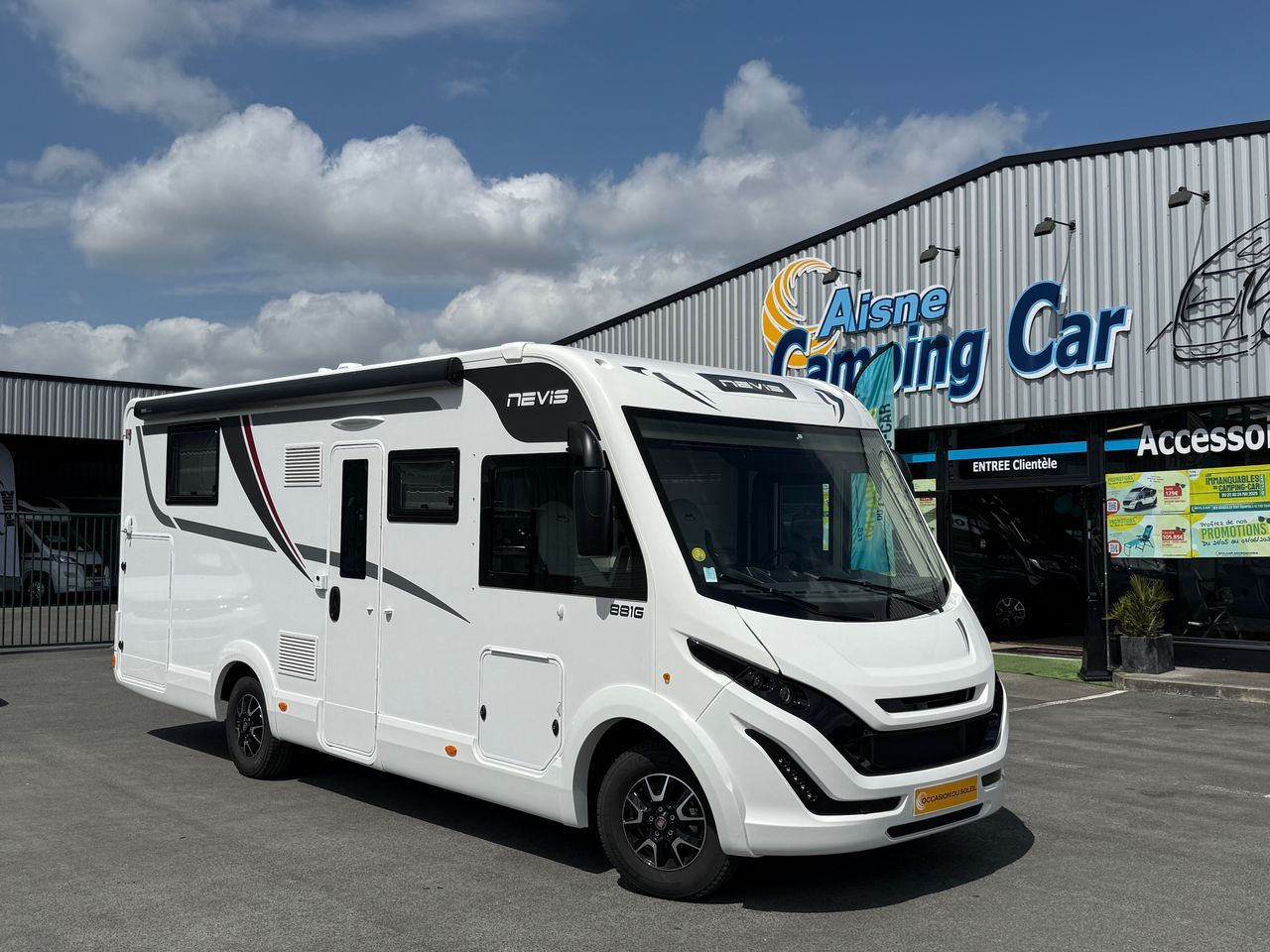 Camping-car MCLOUIS NEVIS 881