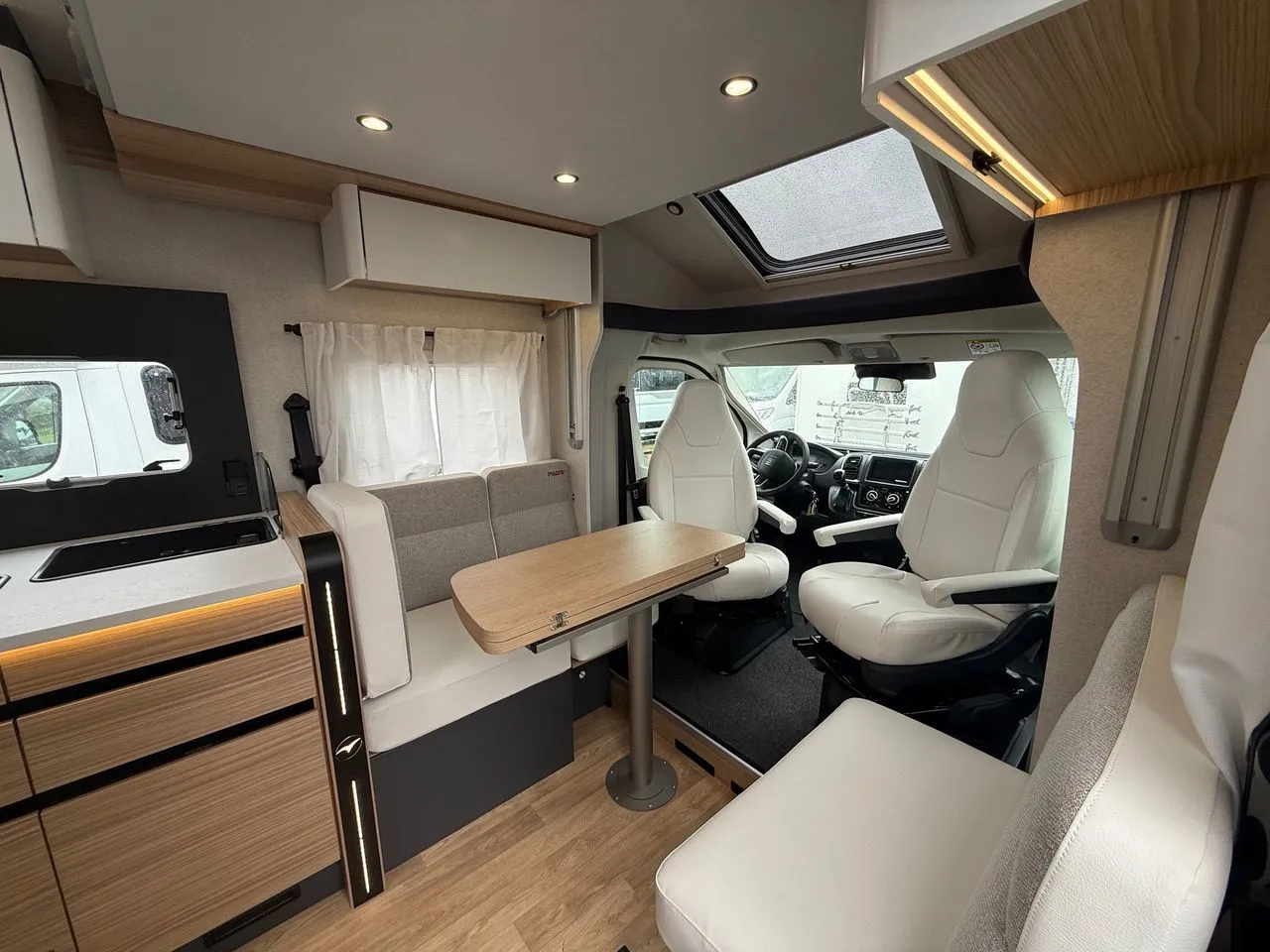 Camping-car - Pilote - P720 SELECTION - 2025