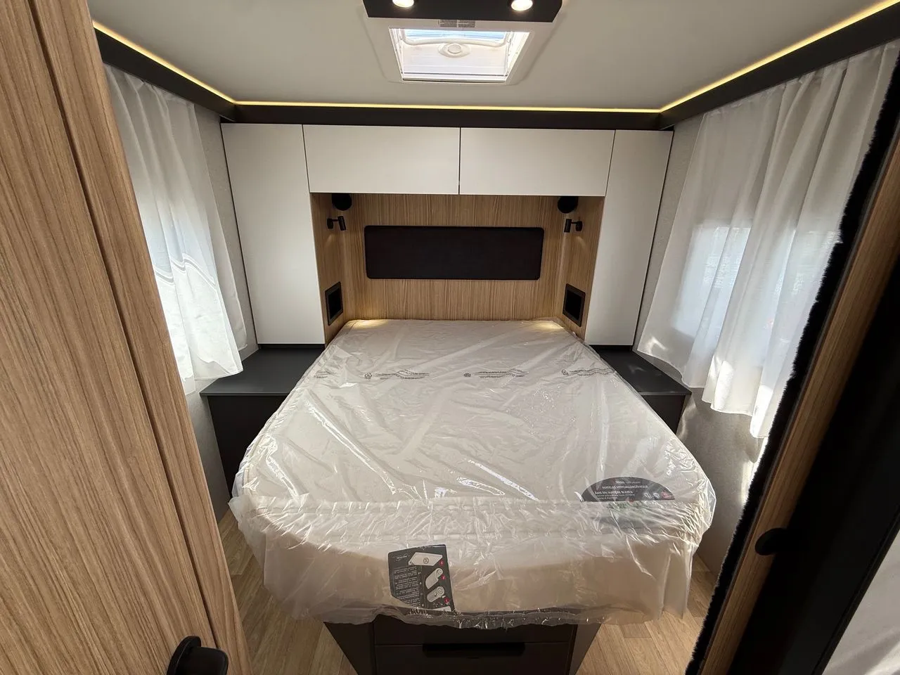 Camping-car - Pilote - P740FC EXPRESSION - 2025