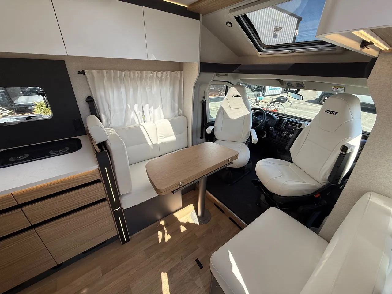 Camping-car - Pilote - P740FC EXPRESSION - 2025