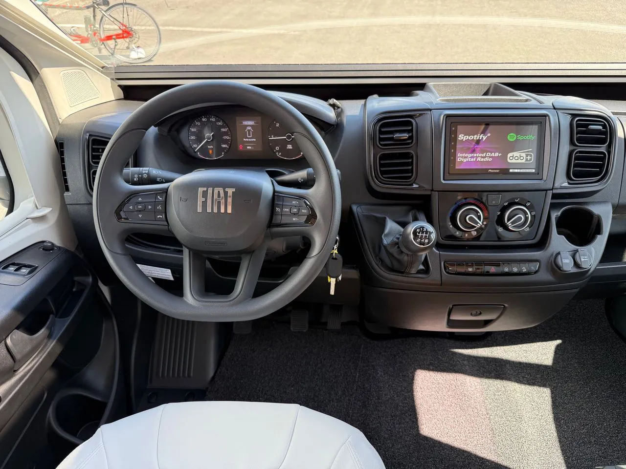Camping-car - Pilote - P740FC EXPRESSION - 2025