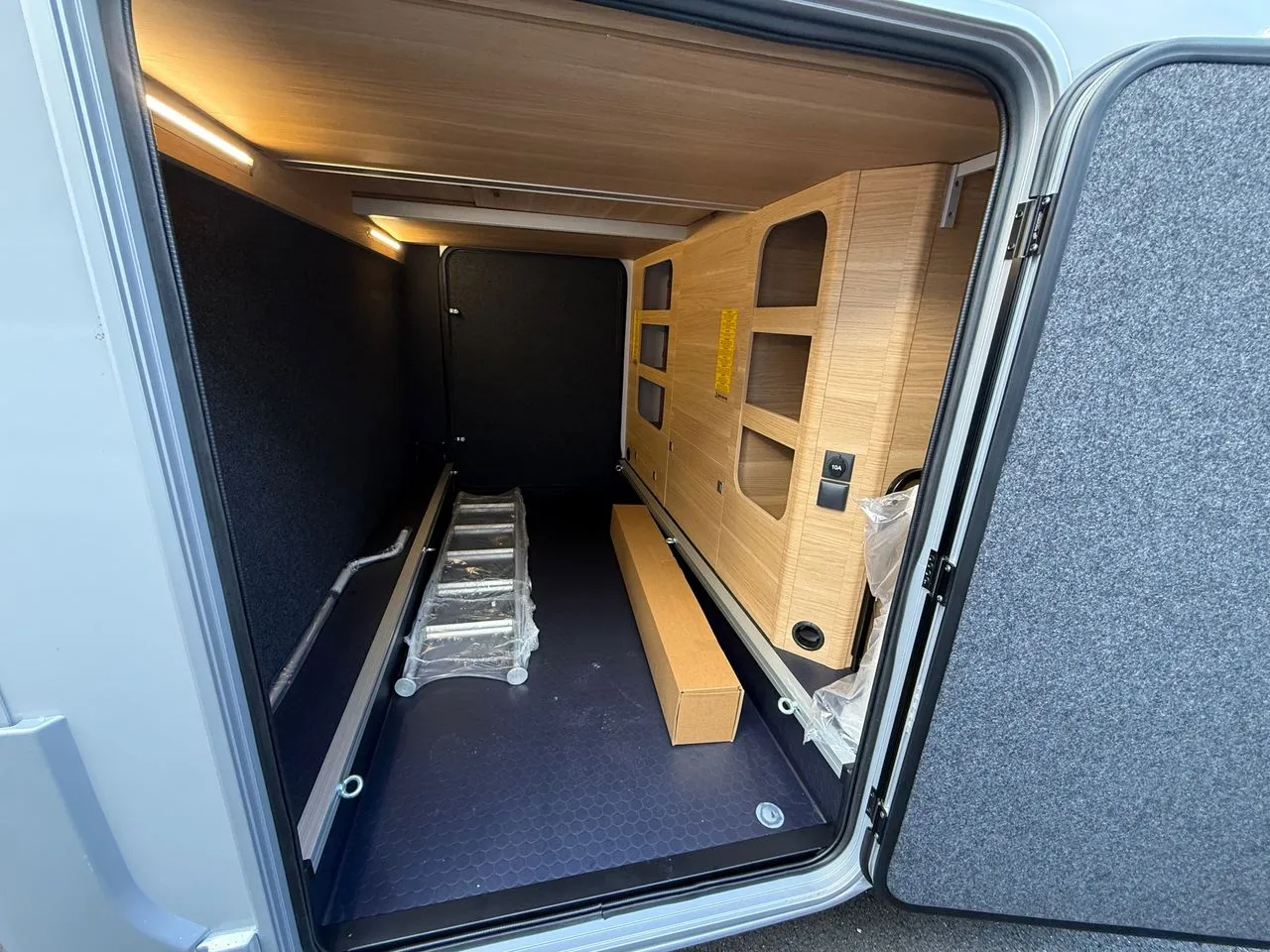 Camping-car - Adria - MATRIX 650 DL PACK ANNIVERSAIRE BOITE AUTO - 2026