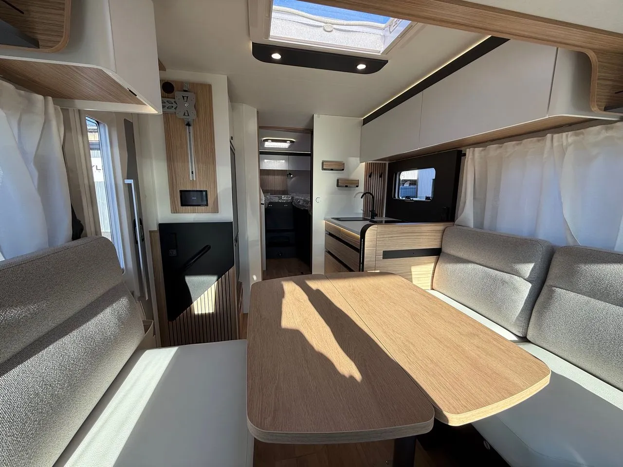 Camping-car - Pilote - G740FGJ - 2026