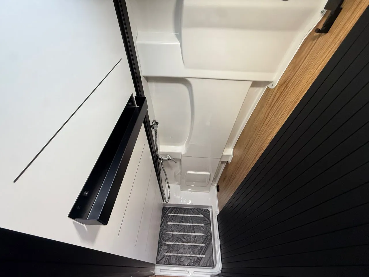 Fourgon aménagé - Font Vendôme - LEADER CAMP ELEGANCE - 2026