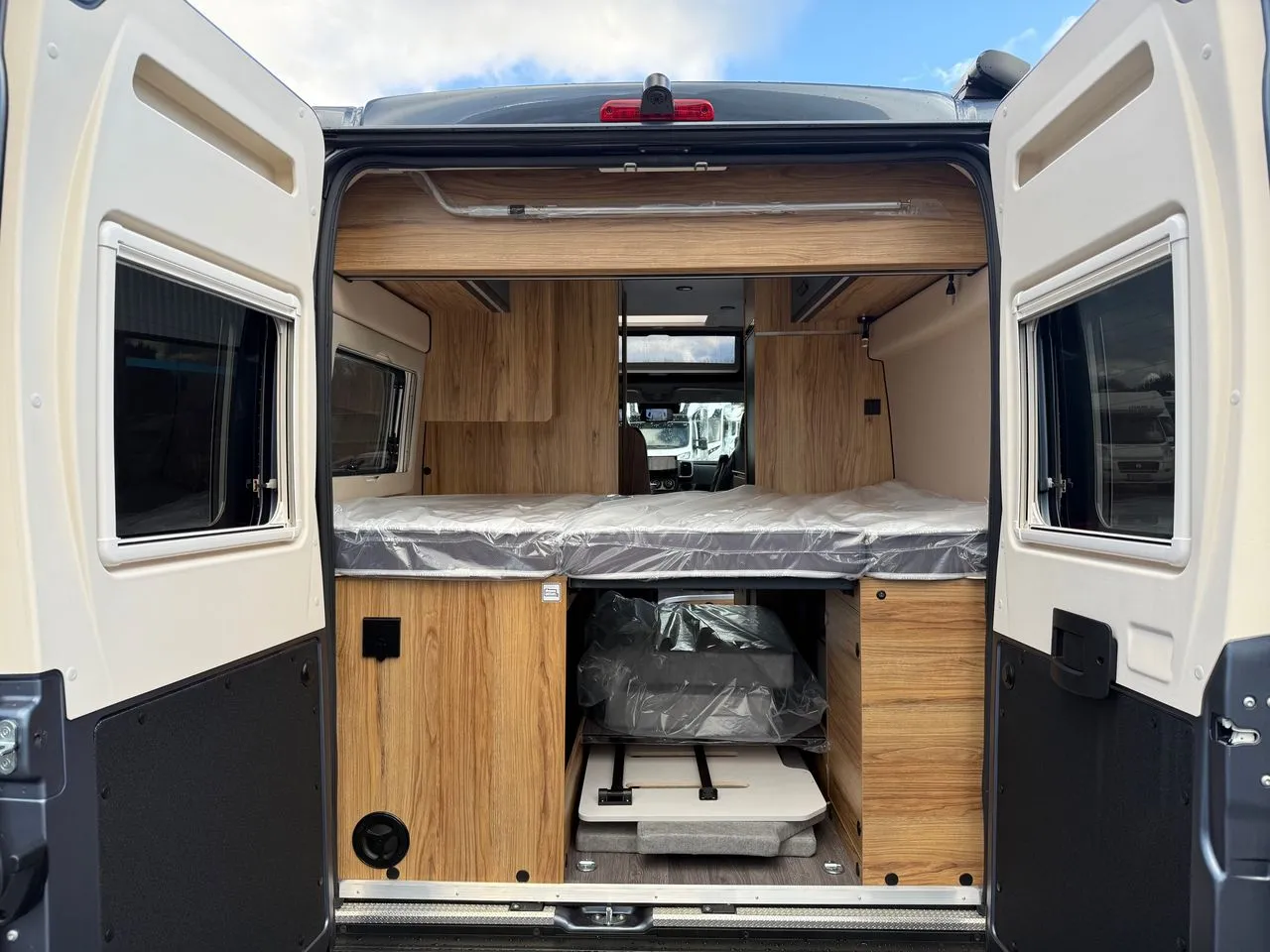 Fourgon aménagé - Font Vendôme - LEADER CAMP ELEGANCE - 2026