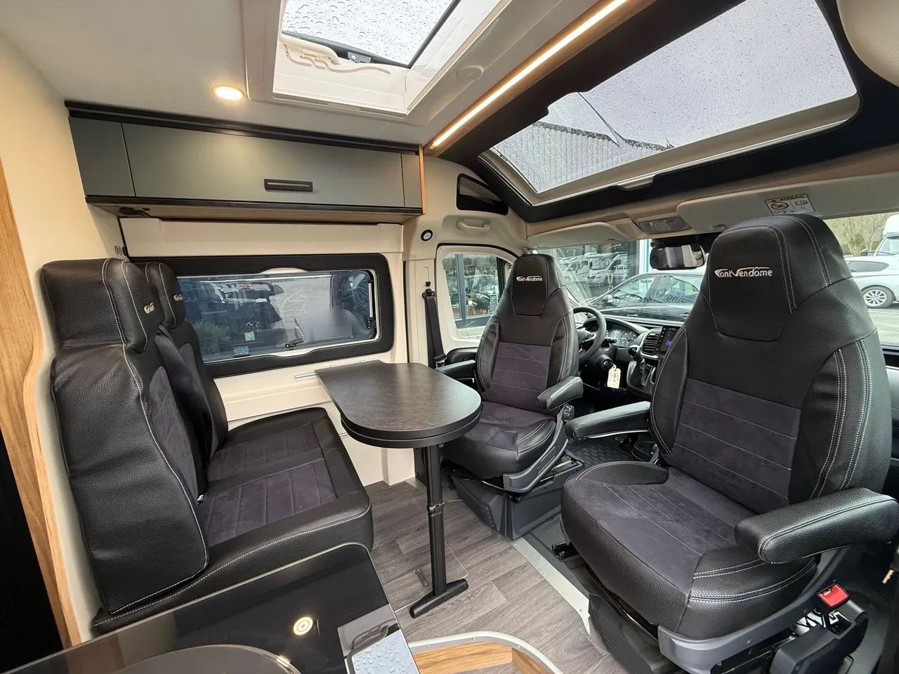 Fourgon aménagé - Font Vendôme - DUO VAN ELEGANCE LITS JUMEAUX - 2026