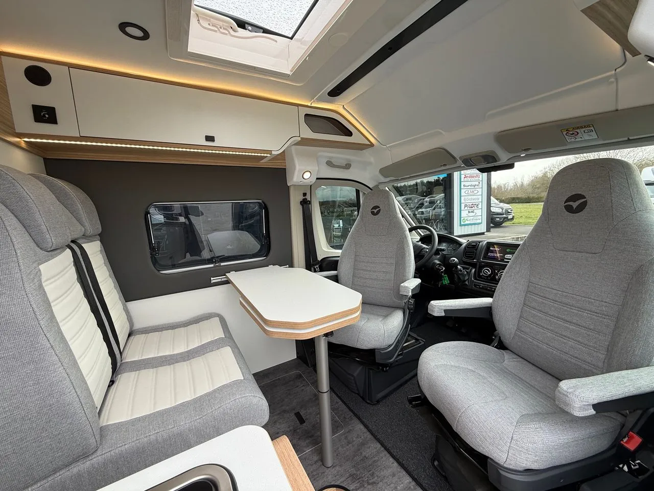 Fourgon aménagé - Pilote - V630S - 2026