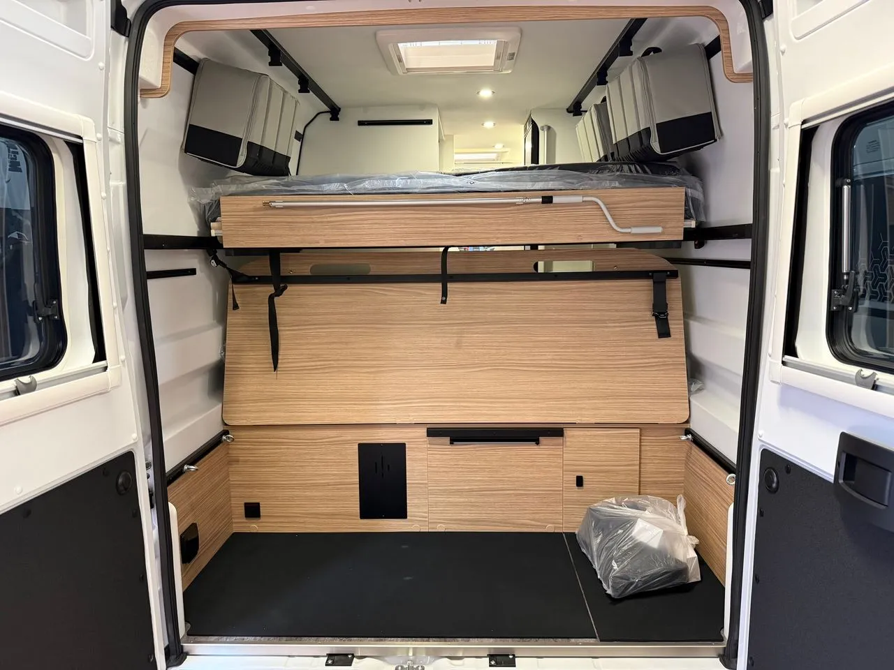 Fourgon aménagé - Pilote - V630S - 2026