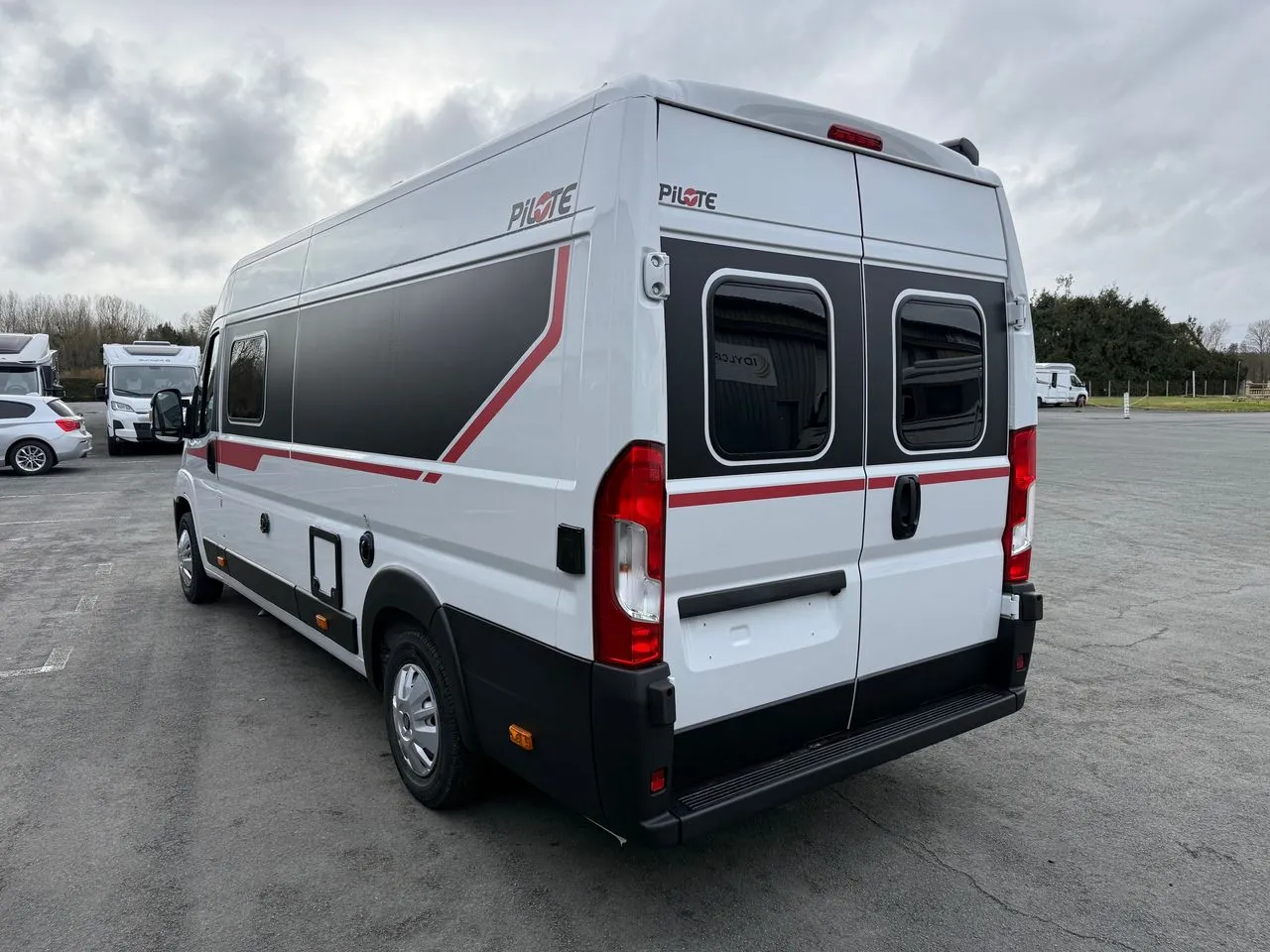 Fourgon aménagé - Pilote - V630S - 2026