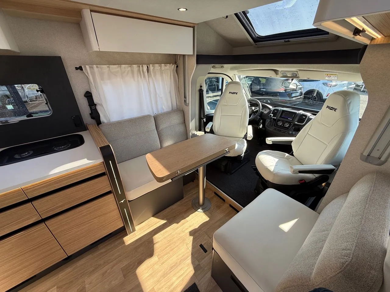 Camping-car - Pilote - P740FGJ EVIDENCE - 2026