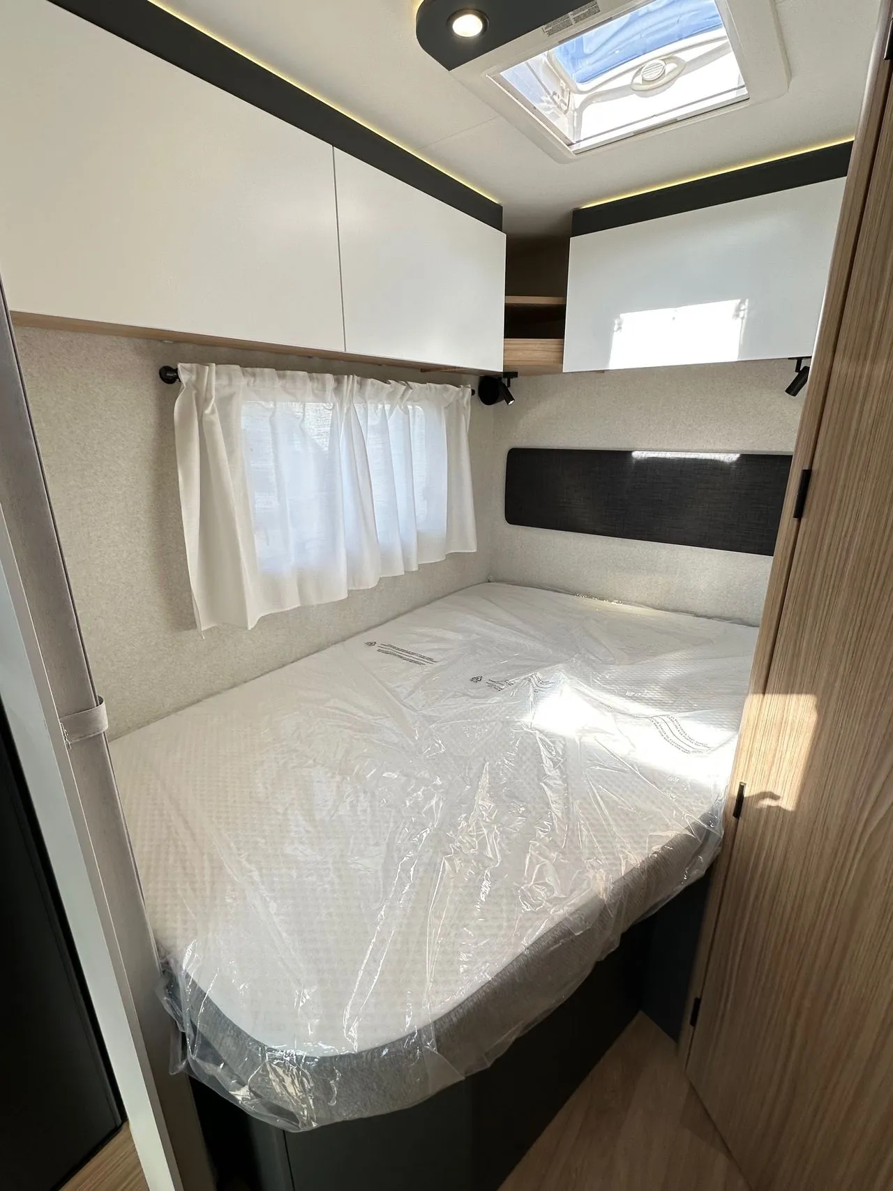 Camping-car - Pilote - P720P EXPRESSION - 2026