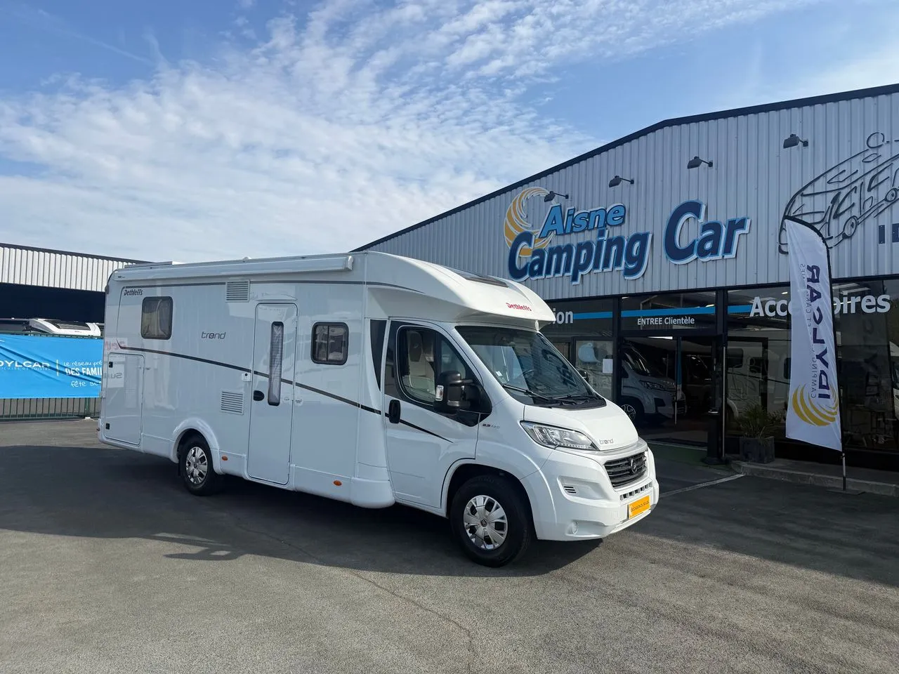 Camping-car occasion – Profilé — Camping-car profilé
