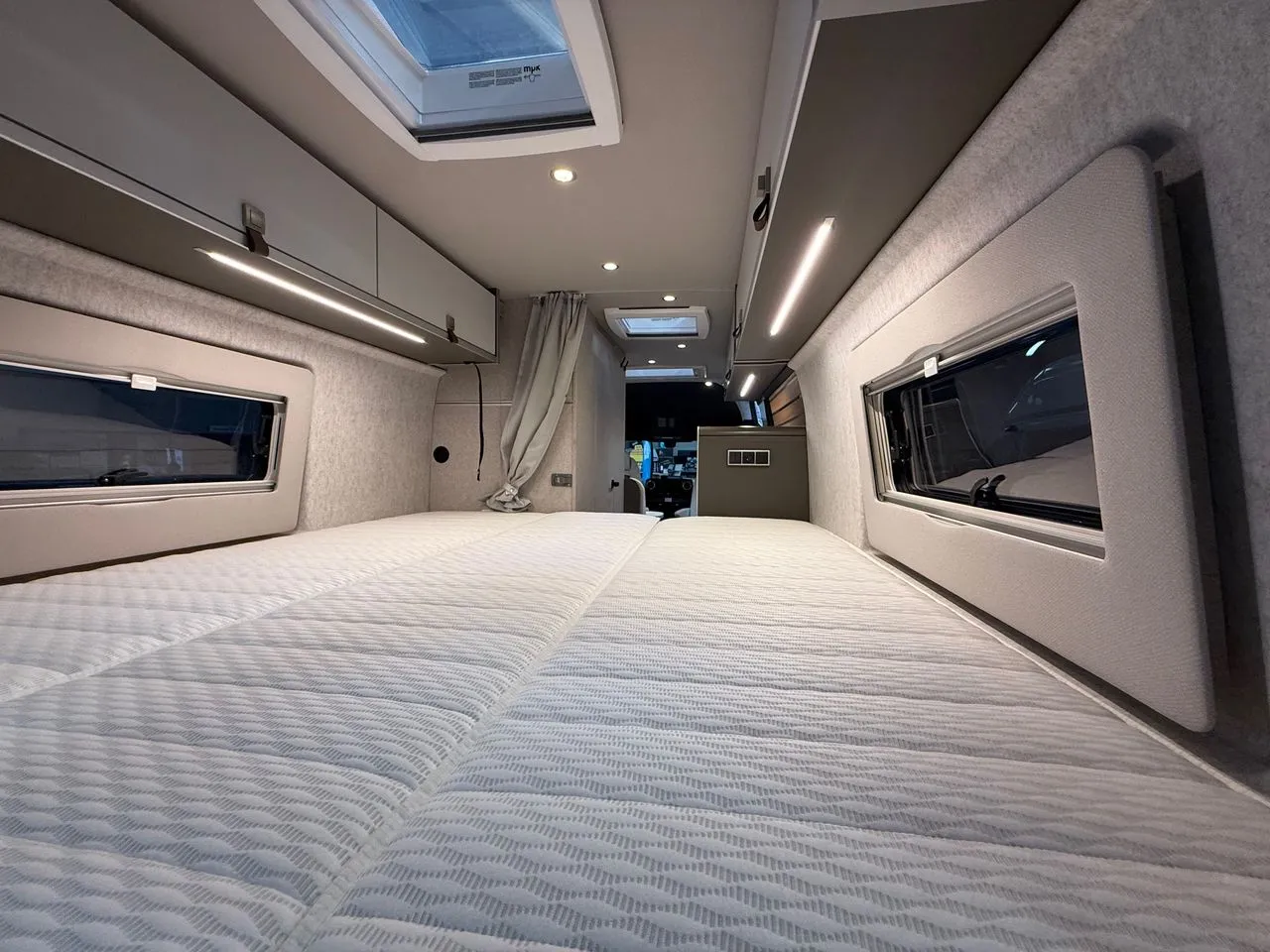 Fourgon aménagé - Hymer Camper Vans - GRAND CANYON S 700 - 2027