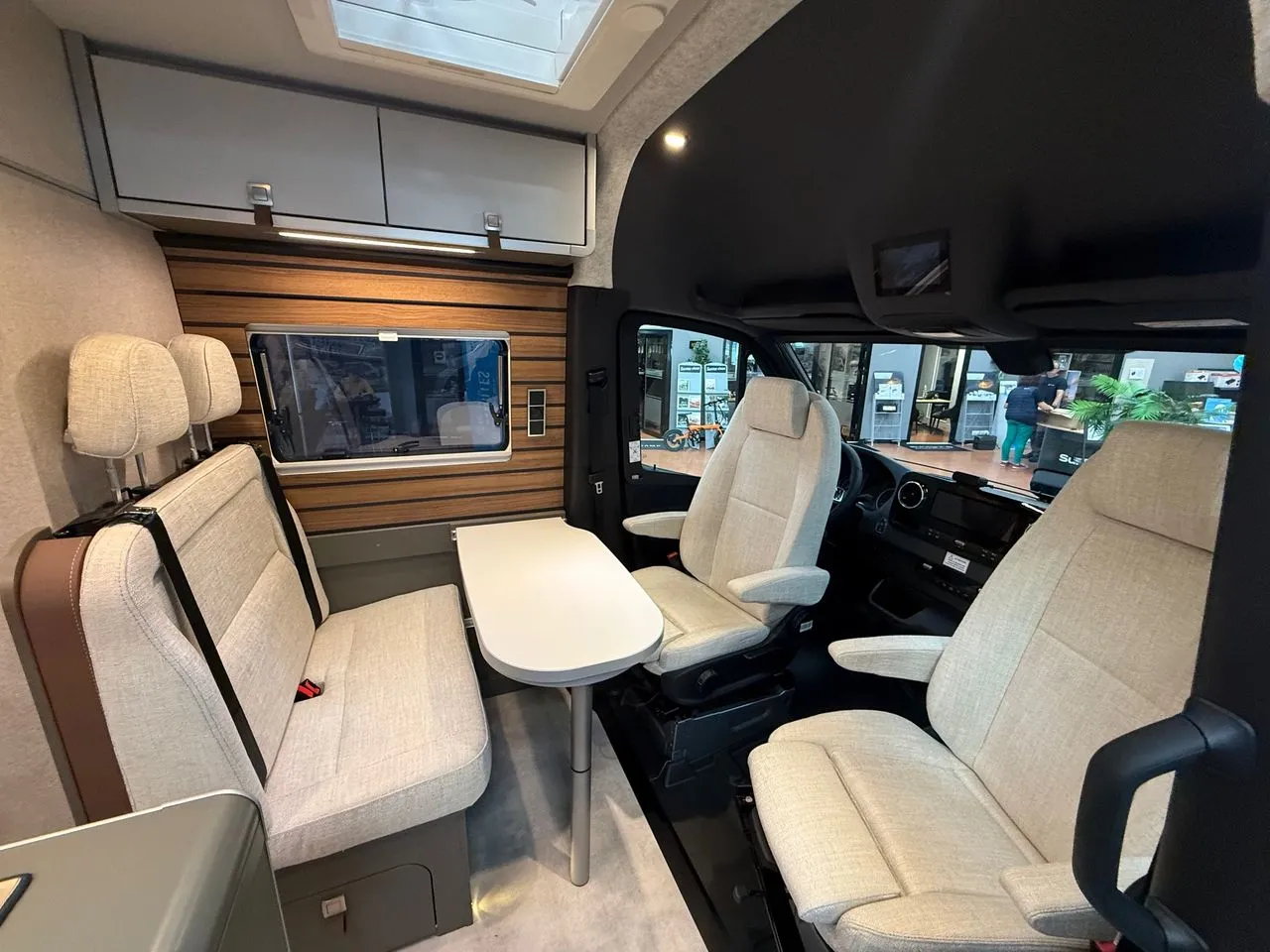 Fourgon aménagé - Hymer Camper Vans - GRAND CANYON S 700 - 2027