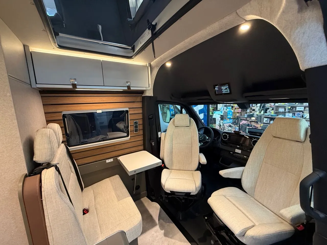 Fourgon aménagé - Hymer Camper Vans - Hymer Grand Canyon S 600 Série spéciale Xperience - 2027