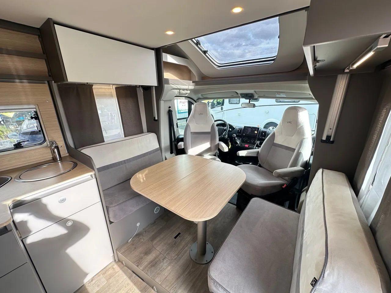 TOURER LIFT H720