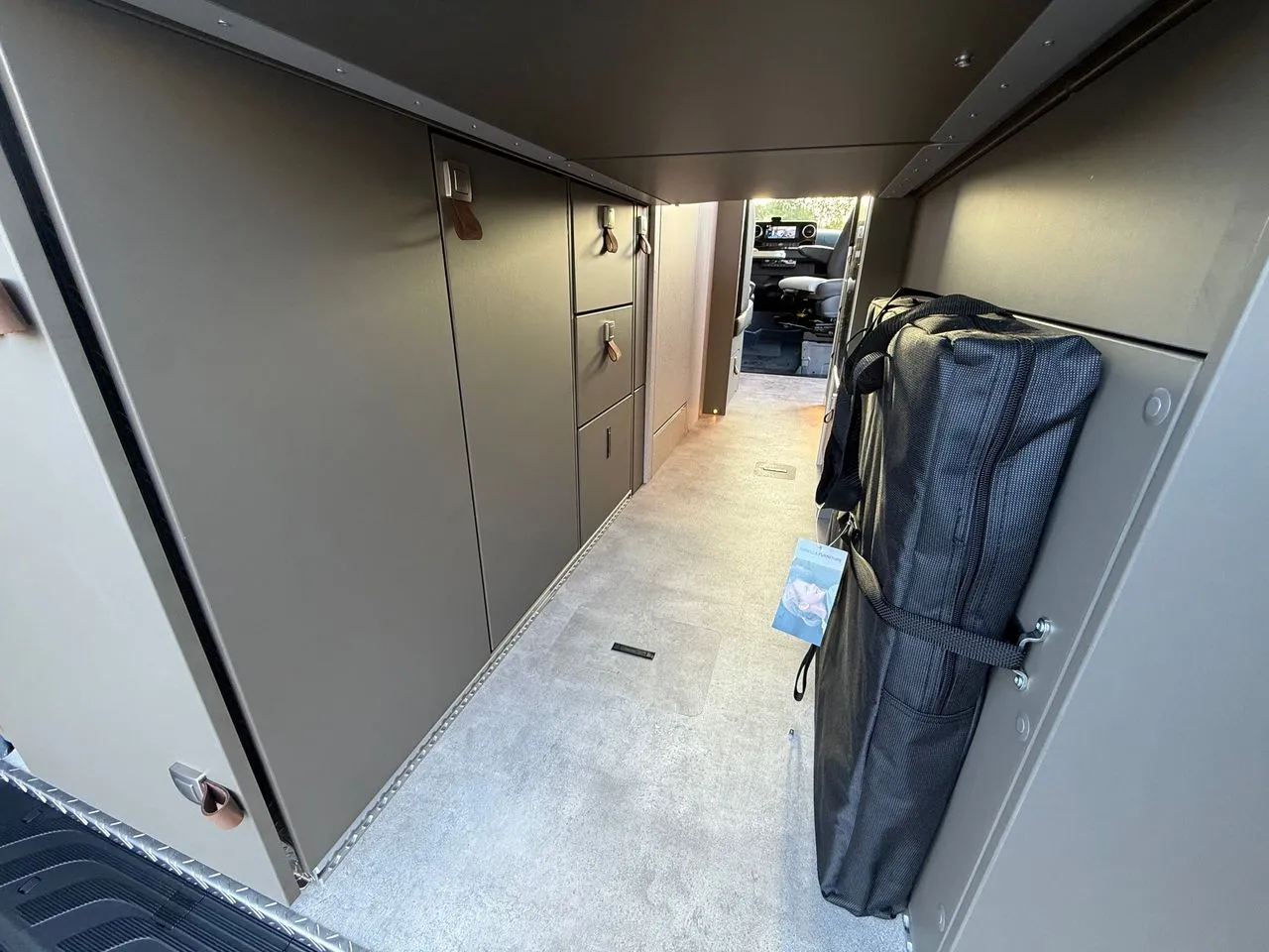 Fourgon aménagé - Hymer Camper Vans - GRAND CANYON S 600 CROSSOVER SERIE SPECIALE - 2027