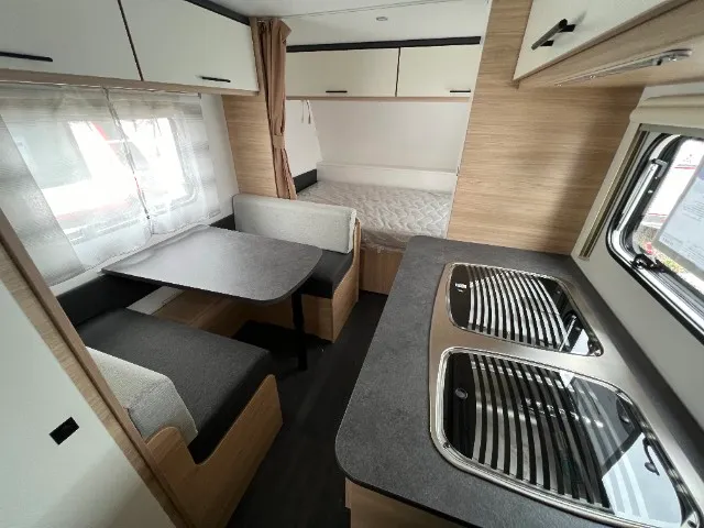 Caravane - Sterckeman - 470 PE - 2024